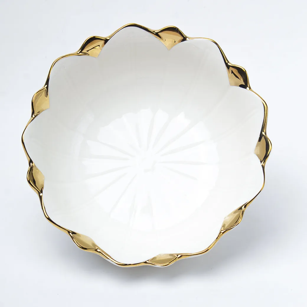 Antique Off White Ceramic Serving Dish - 21 x 21 x 7CM