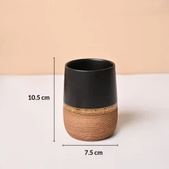 Bathroom Set (Set of 4) – Golden & Black