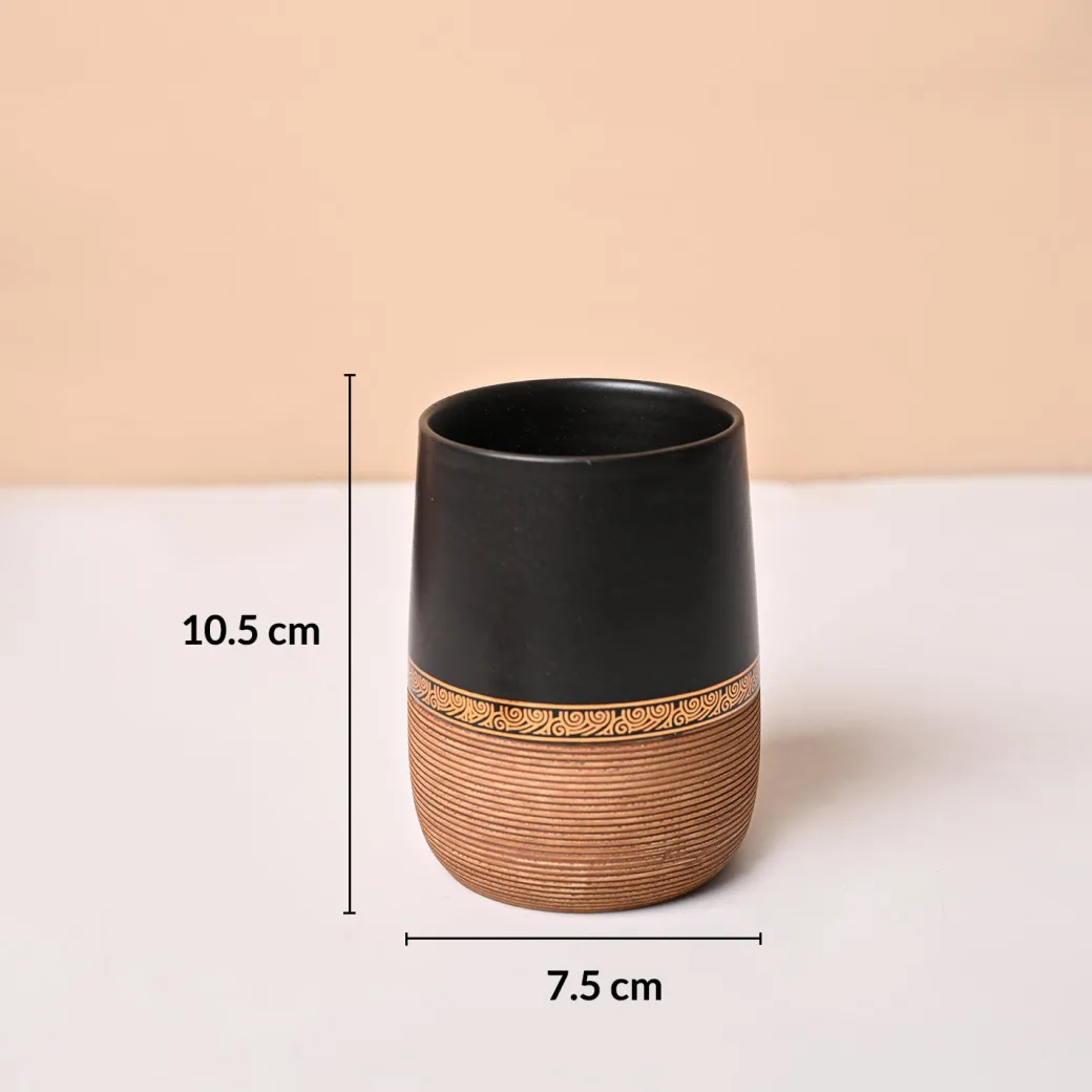 Bathroom Set (Set of 4) – Golden & Black