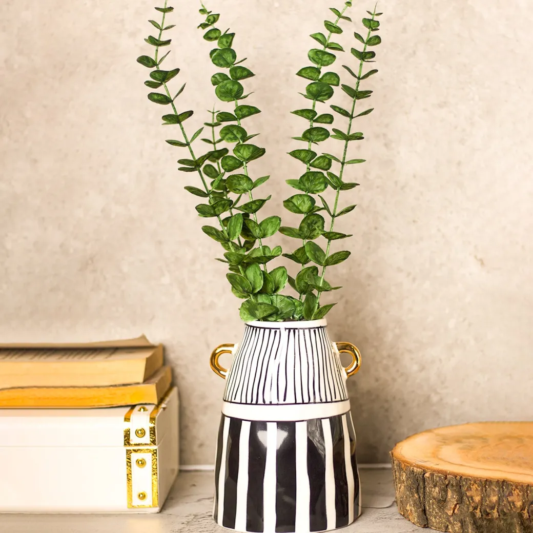 Black & White Ceramic Vase - Ribbed Design, Flower Holder