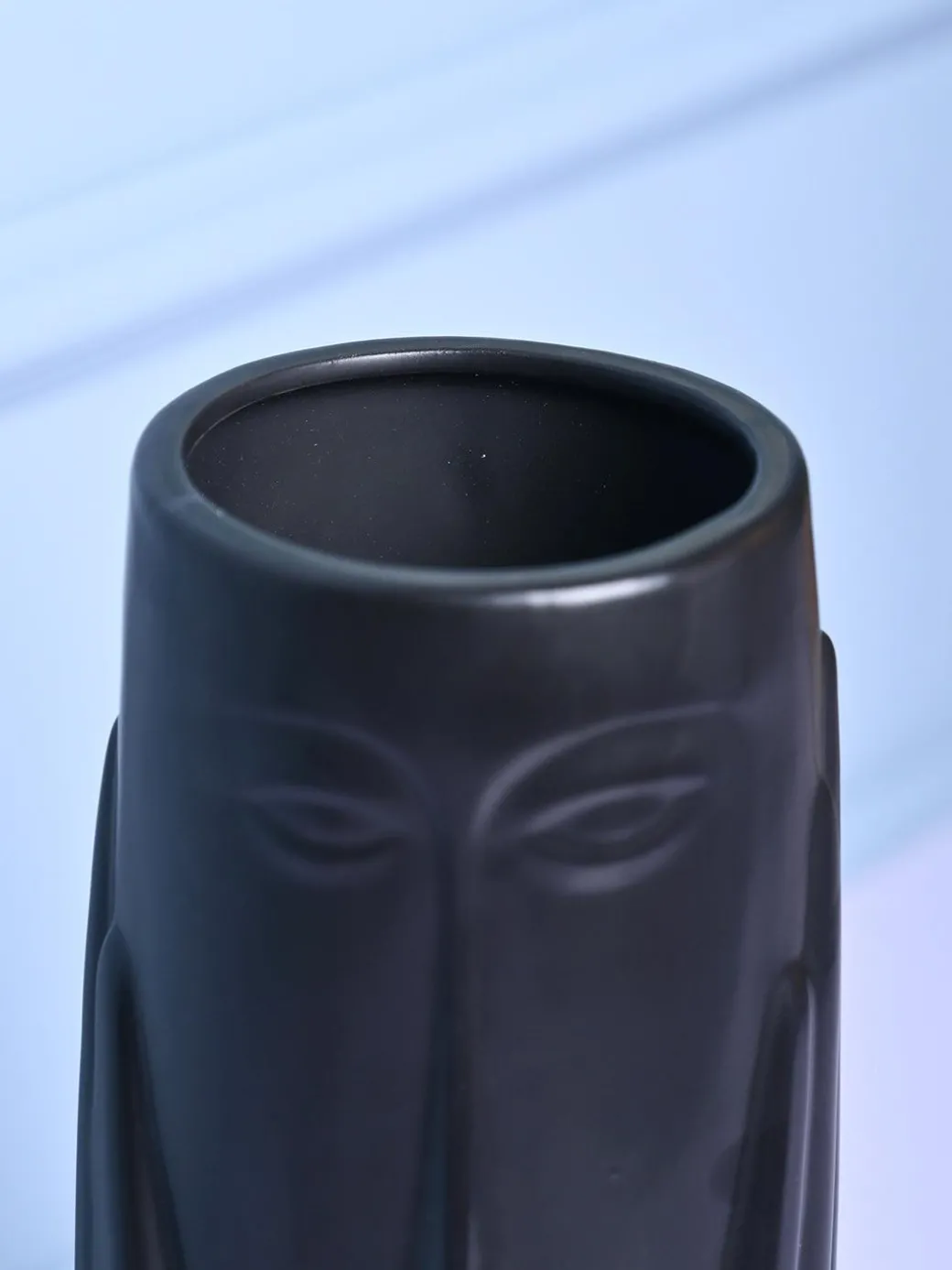 Black Glossy Ceramic Vase - Artistic Elegance