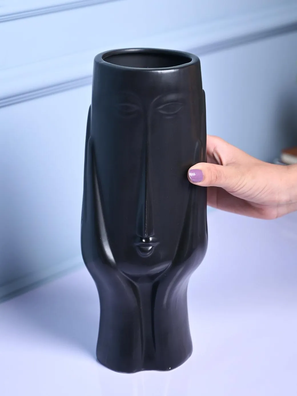 Black Glossy Ceramic Vase - Artistic Elegance