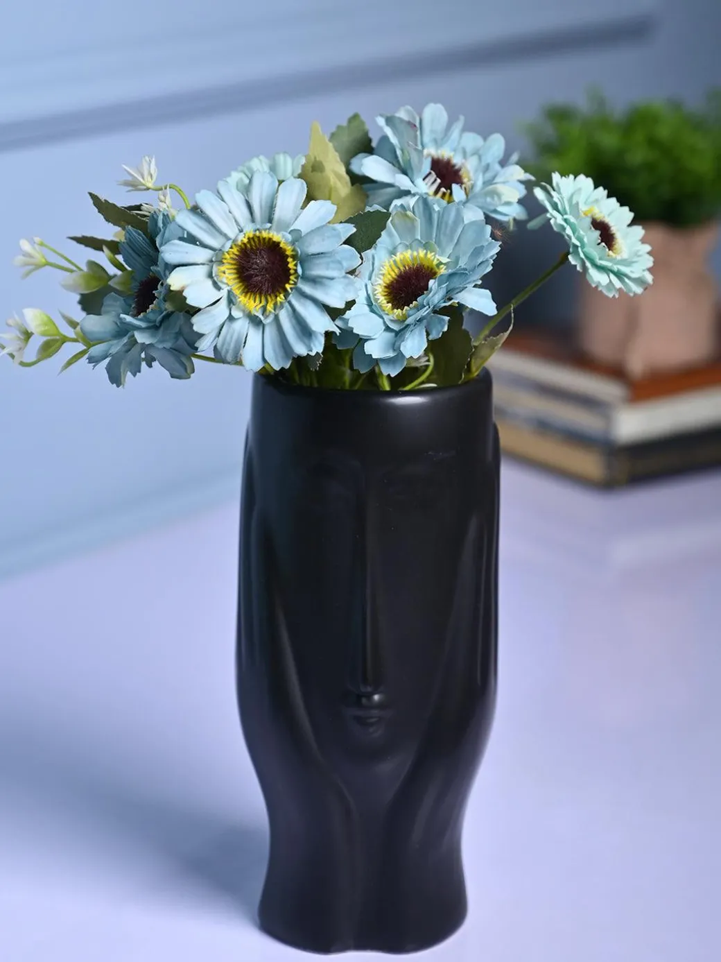 Black Glossy Ceramic Vase - Modern Artistry