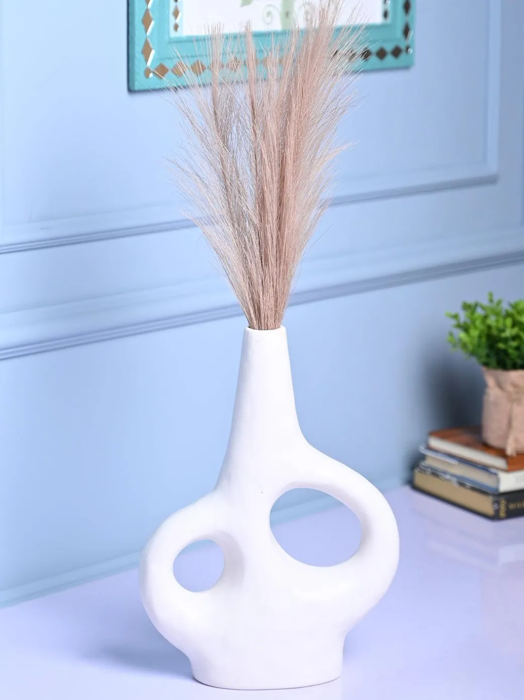 Chic White Ceramic Vase