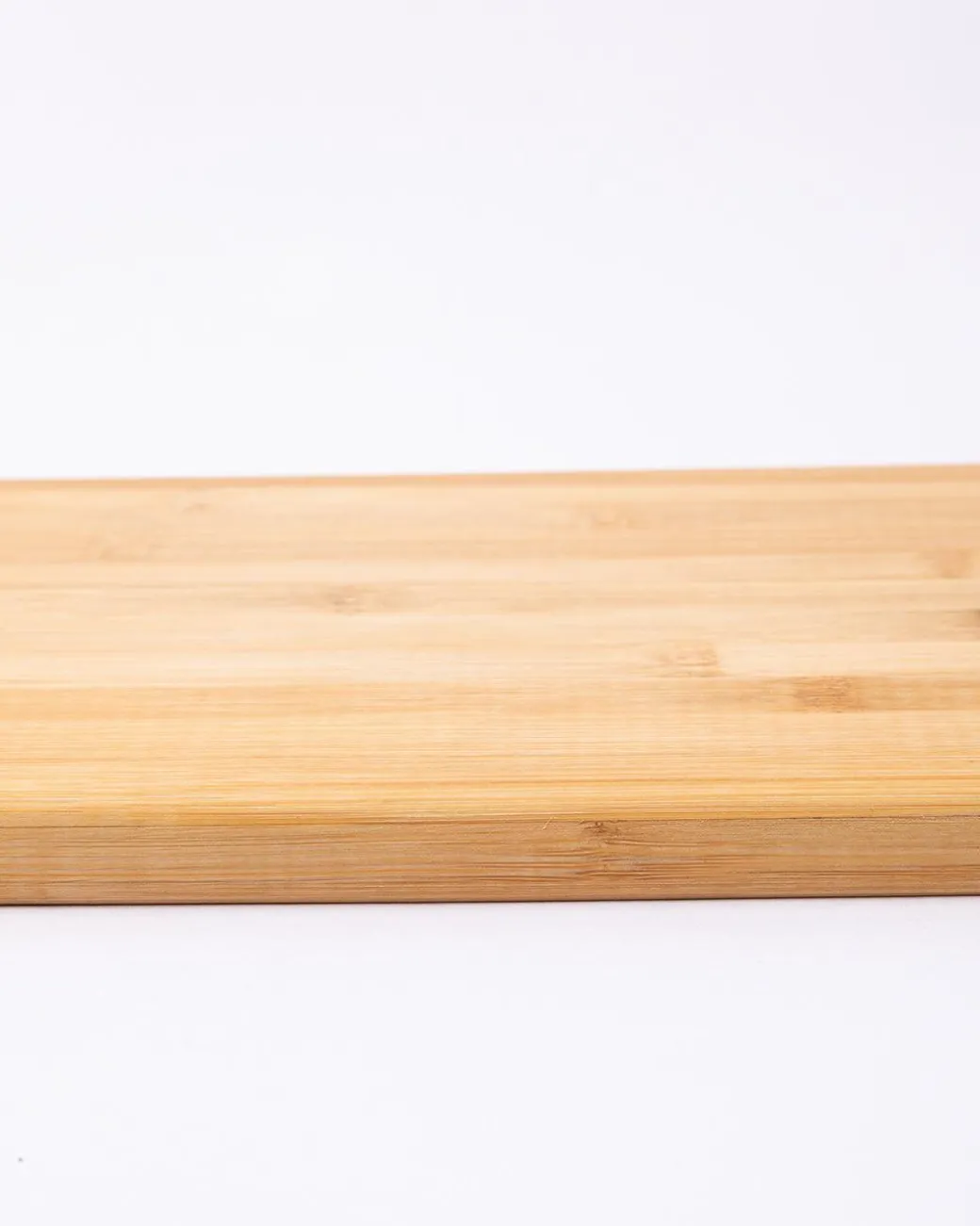 Chopping Board, with Metal Handle, Wooden Finish, Natural Wood Colour, Bamboo