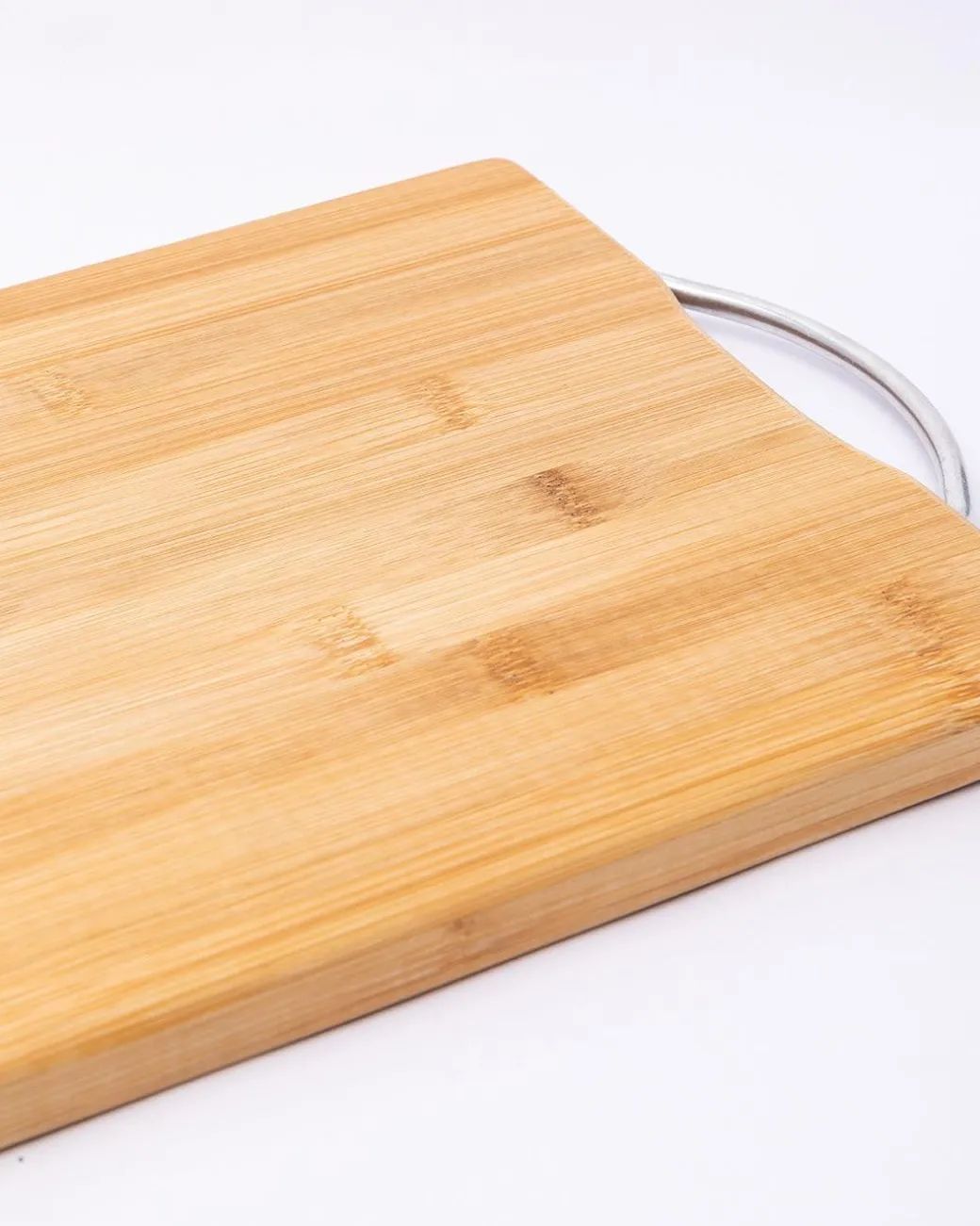 Chopping Board, with Metal Handle, Wooden Finish, Natural Wood Colour, Bamboo