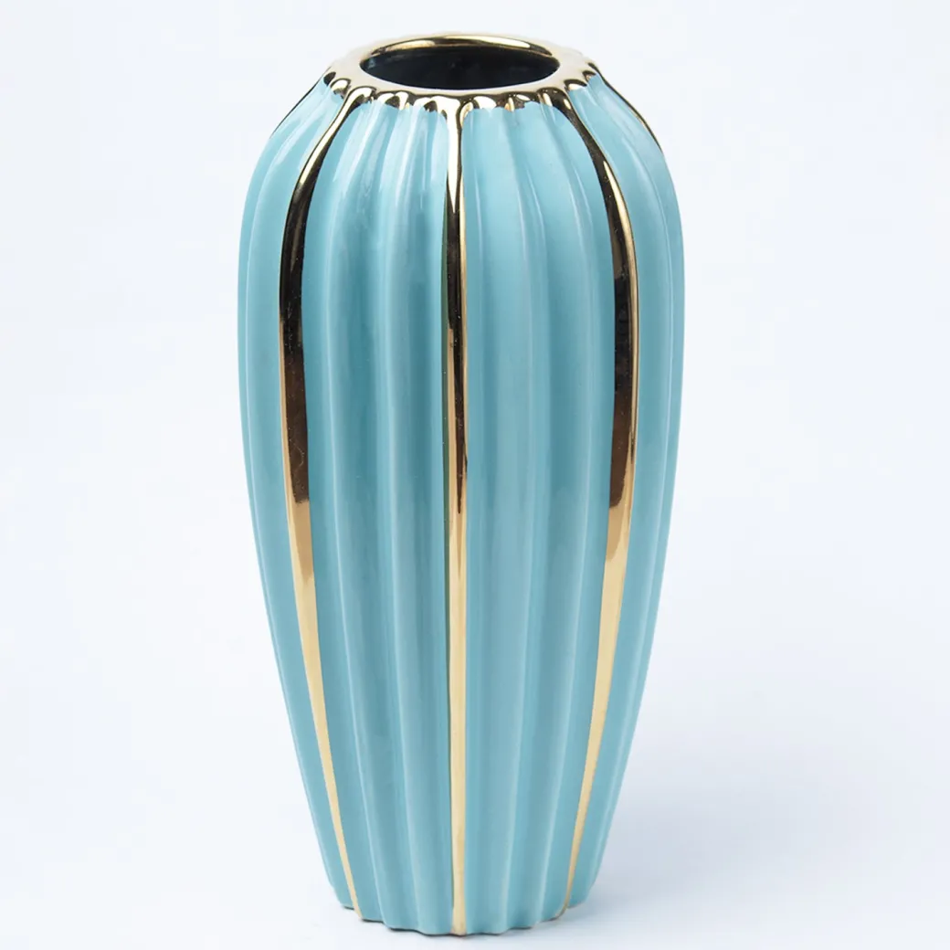 Emrald Ceramic Vase - Ribbed Design, Flower Holder