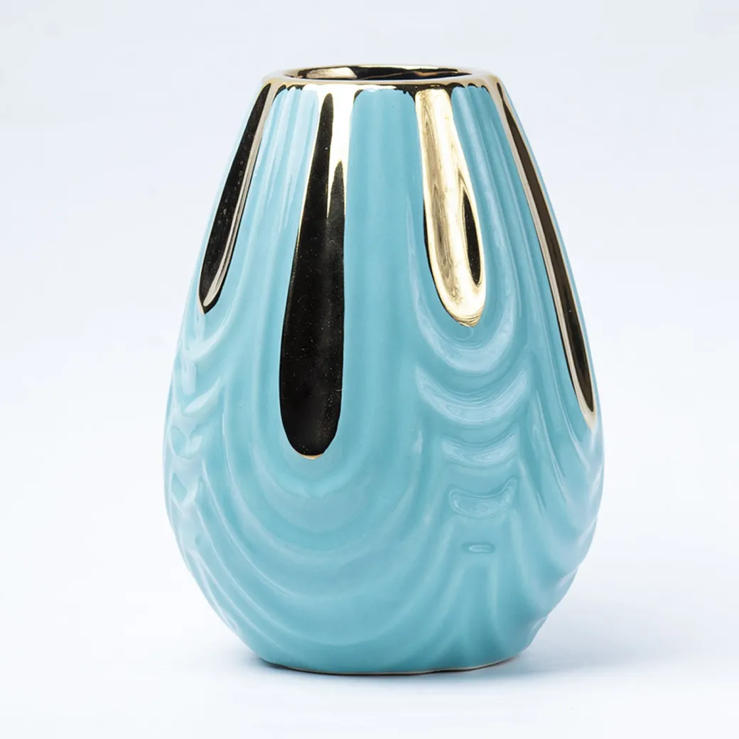 Emrald Ceramic Vase - Ribbed Design, Flower Holder