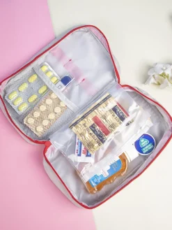 Market99 Rectangular Polyester First Aid Box