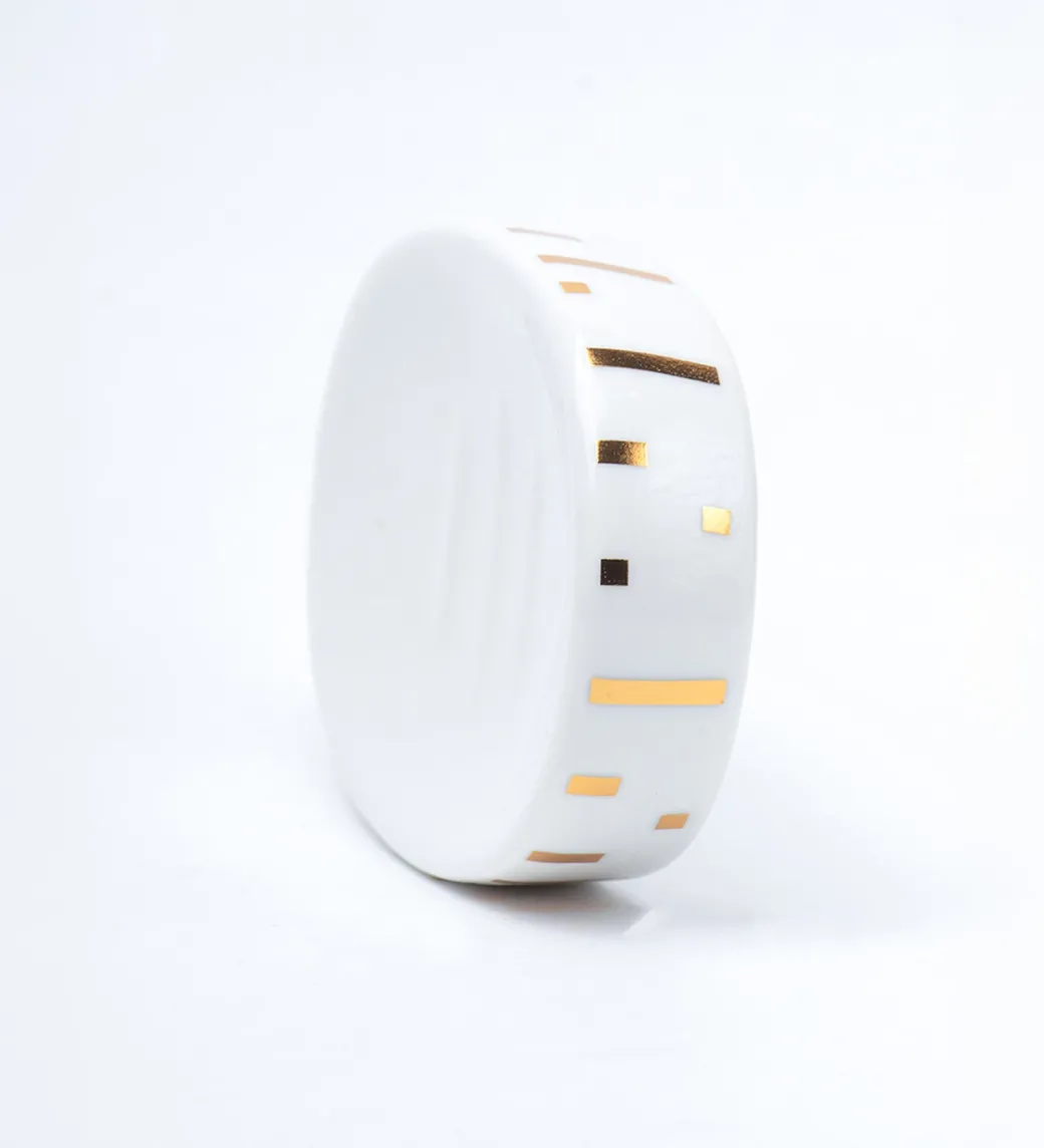 Off White Ceramic Bathroom Set Of 4 - Straight Lines, Bath Accessories