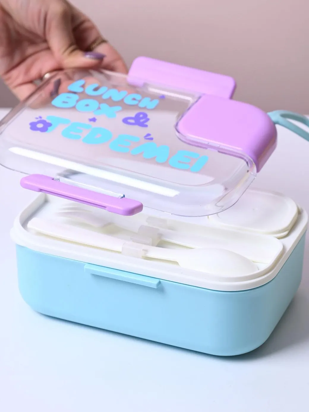Off-White Lunch Box Set - Classic and Convenient
