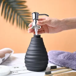 VON CASA Black Soap Dispenser