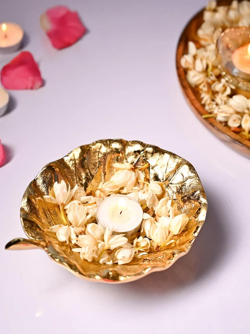 VON CASA Golden Decorative Leaf Shape Dish