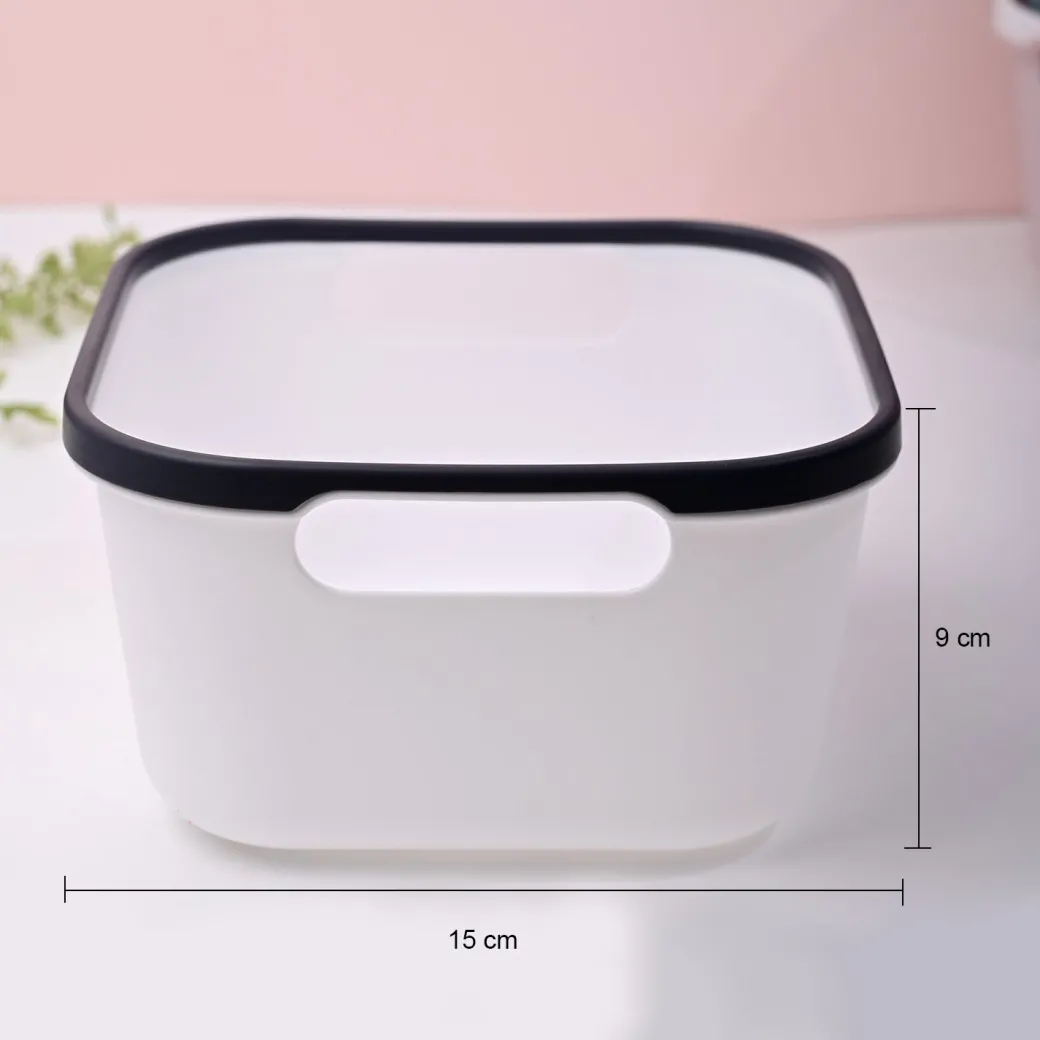White Square Baskets (Set of 2)